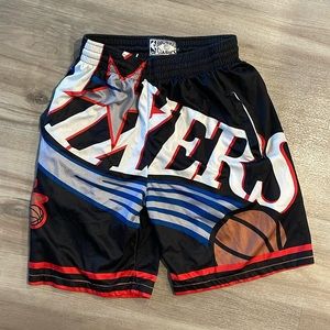 76ers NBA Hardwood classic athletic shorts. Size M